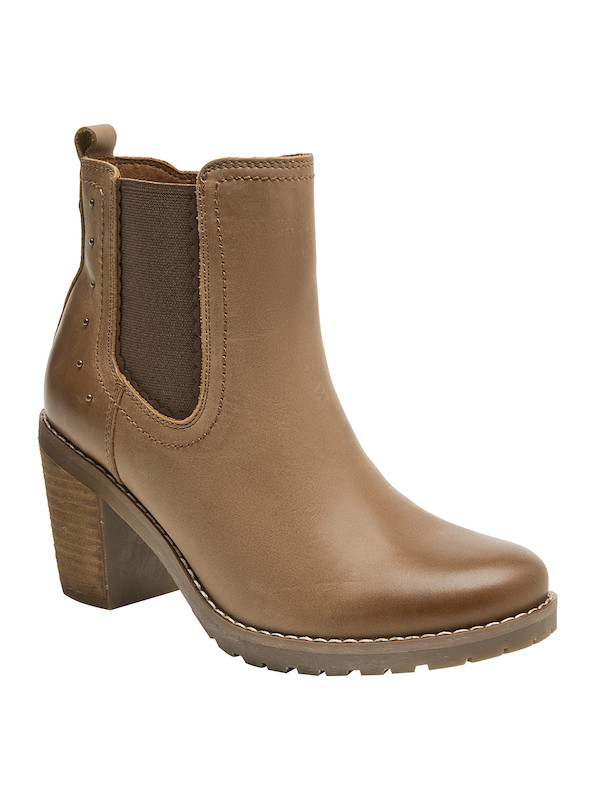 Botín de cuero camel para mujer, ideal para explorar la ciudad con comodidad y elegancia en cada paso.