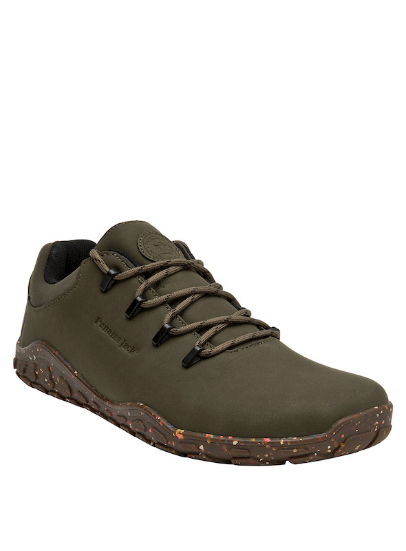 Zapatilla outdoor para hombre en vibrante color verde, perfecta para escapadas al aire libre.