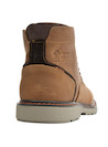 Botín de cuero camel con acabados resistentes, adecuado para el hombre que busca comodidad y estilo.