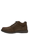 Botín de hombre en color moro, diseño robusto y moderno, perfecto para un look casual.