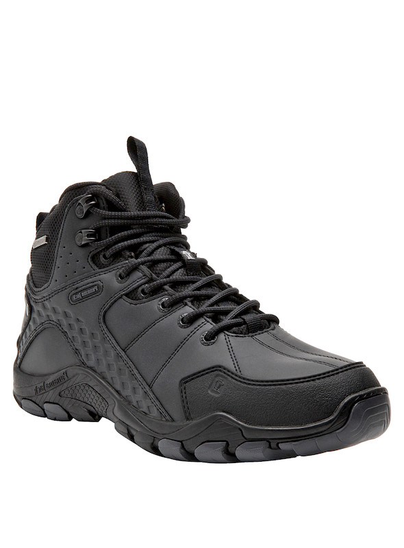 Botín negro para hombre, ideal para combinar con pantalones de trekking o joggers en diversas ocasiones.