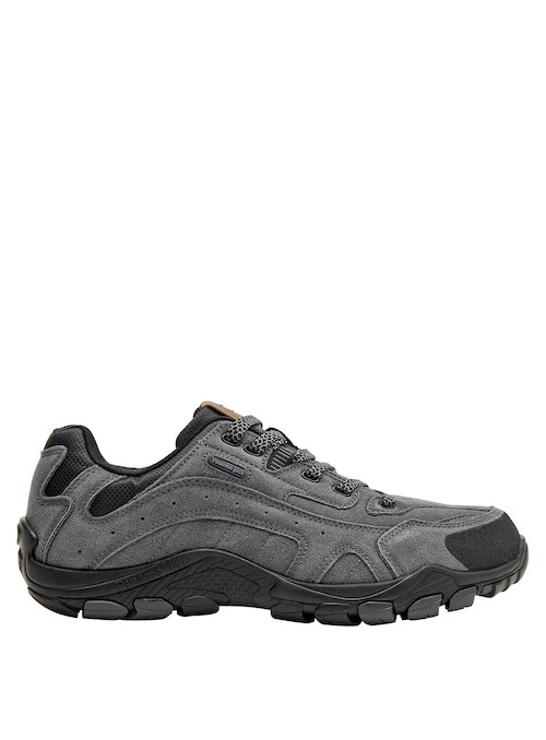 Zapatilla de estilo moderno en gris, combina fácilmente con pantalones cargo y camisetas.