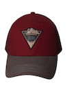 Gorra roja unisex de algodón, detalle bordado de árboles, perfecta para un look natural.