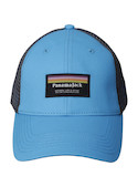 Gorra celeste unisex con visera semi curva, perfecta para un look casual en la ciudad.
