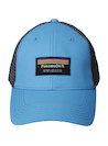 Gorra celeste unisex con visera semi curva, perfecta para un look casual en la ciudad.