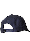 Jockey unisex azul con visera curva, recomendado para días soleados y excursiones al aire libre.