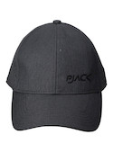 Gorra moderna gris de poliéster reciclado, estilo casual, adecuada para aventuras al aire libre.