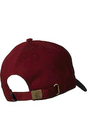 Gorra unisex roja de algodón, diseño con visera curva, perfecta para exploraciones diarias.