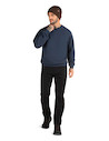 Polerón casual azul para hombre, diseño clásico de manga larga, ideal para uso diario y climas variados.