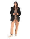 Chaqueta de mujer negra de algodón con diseño casual y funcional, ideal para climas fríos.