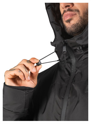 Parka negra de hombre Panama Jack, estilo casual, ideal para climas fríos y húmedos.