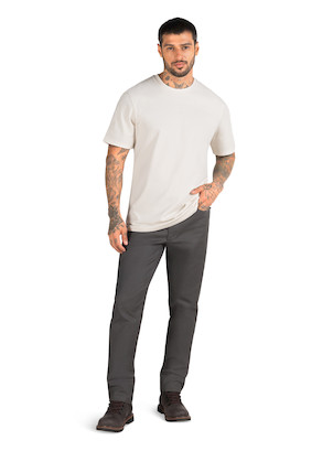 Pantalón casual gris para hombre, confeccionado en suave tejido de algodón y elastano, ideal para el día a día.