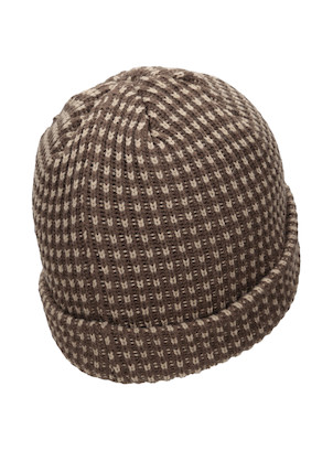 Gorro unisex café de acrílico, estilo clásico, ideal para actividades al aire libre.