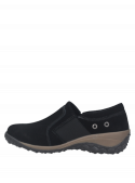 zapatilla negra de mujer, mezcla de cuero y textil, con taco plano y punta redonda.