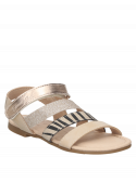 Sandalia beige de niña, diseño versátil de Panama Jack, sintética, ideal para el parque o la playa.